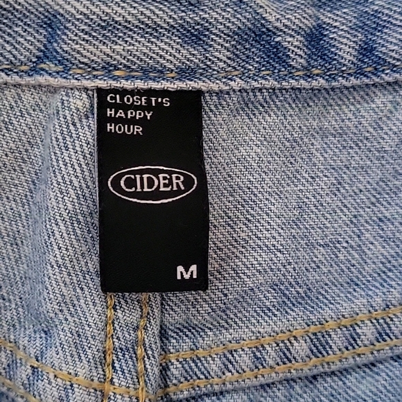 High Rise Jean Shorts Rhinestone Pockets Rough Edge Cut Off Distressed Shorts M - Picture 12 of 15